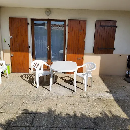 Appartement Bord De *